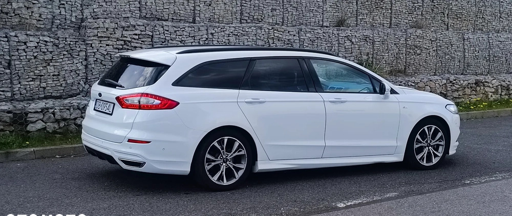 Ford Mondeo cena 55555 przebieg: 271500, rok produkcji 2017 z Wałbrzych małe 106